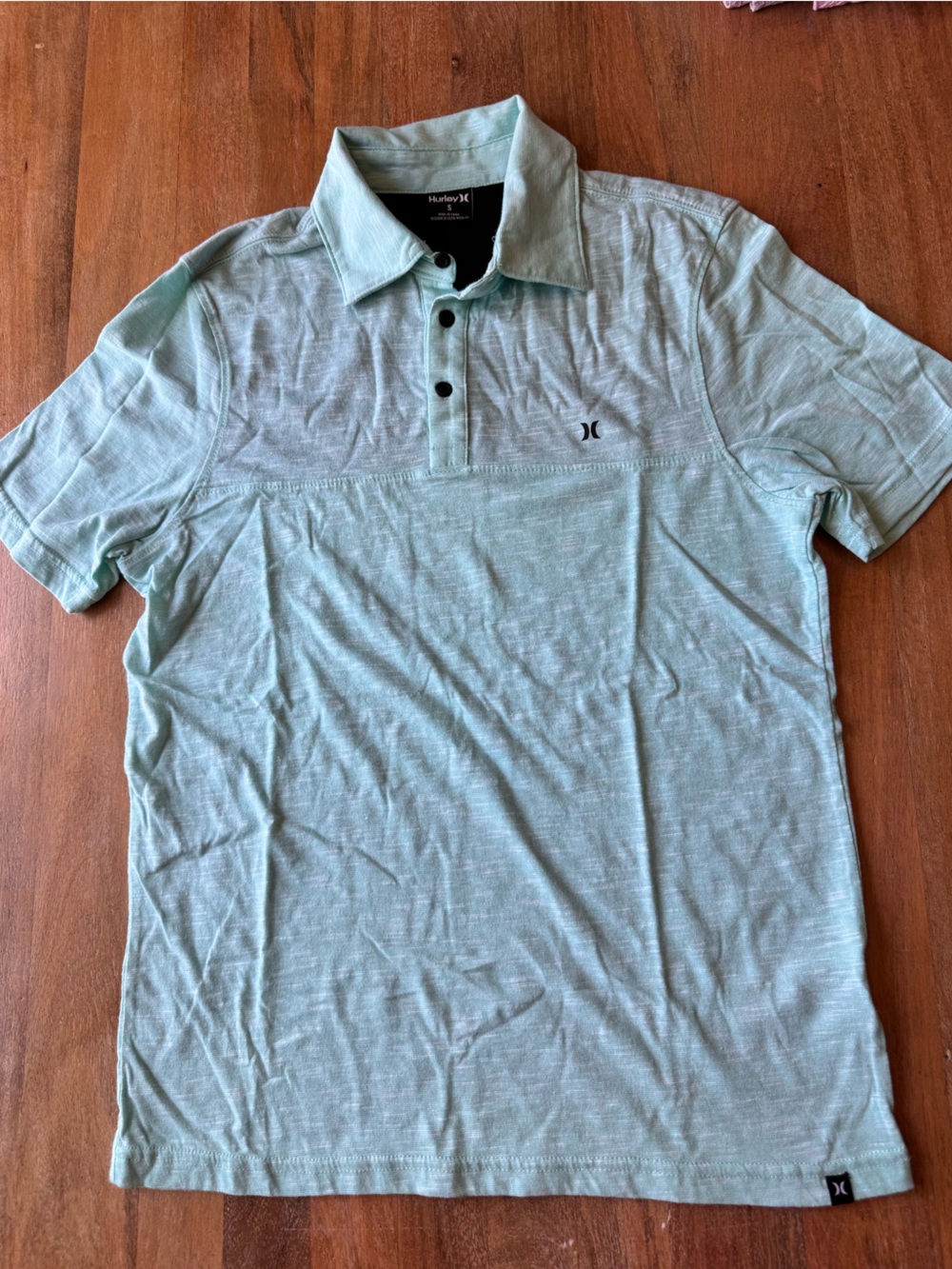 Hurley Men’s Polo Shirt in Light Mint size small